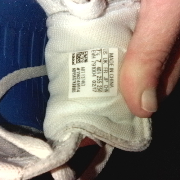 Adidas - Picture 4 of 4